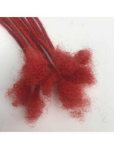 Extensiones de rastas hechas a mano de pelo natural crespo en rojo brillante