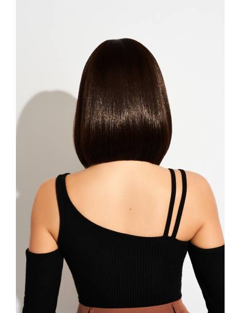 perruque frange carre long lisse Classic Bob Feme Wig couleur 4